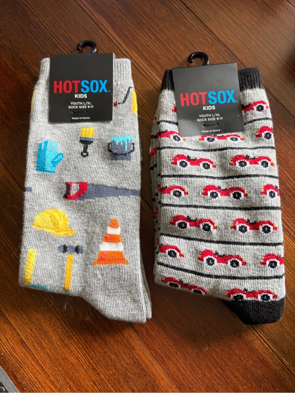NWT Hot Sox Kids Gray Construction & Red Race Car Crew Socks - 2-Pack size XL